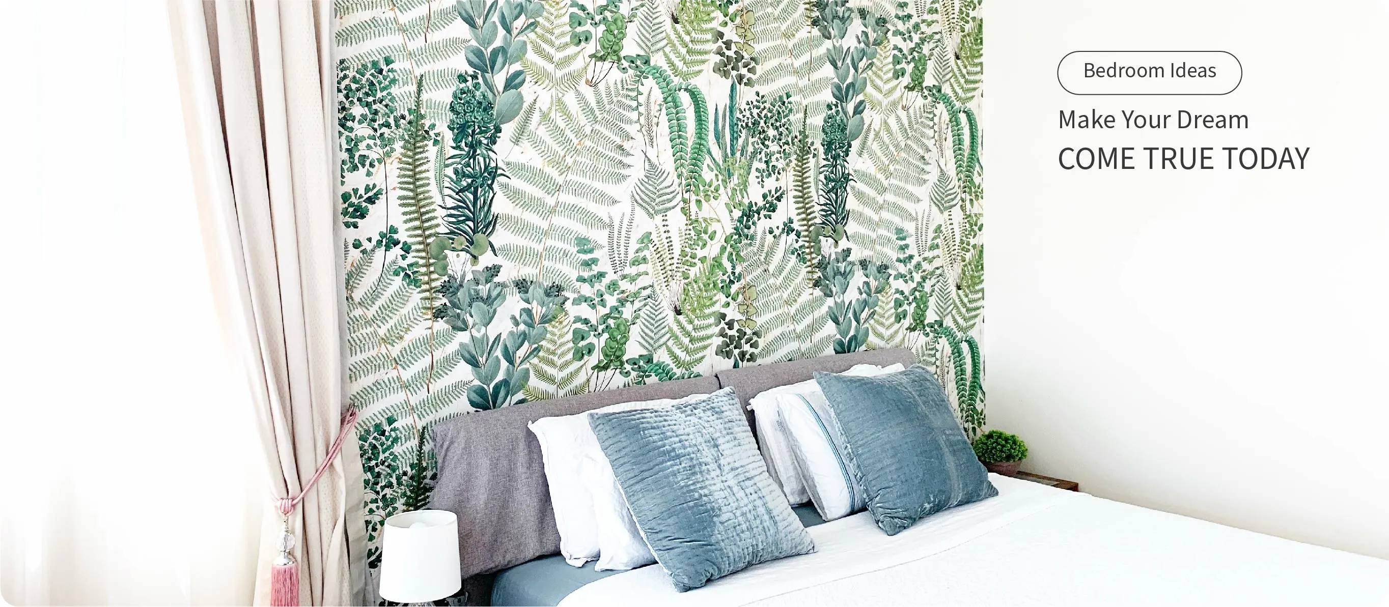 Transform Your Bedroom with Stunning Leaf-Patterned Wallpaper